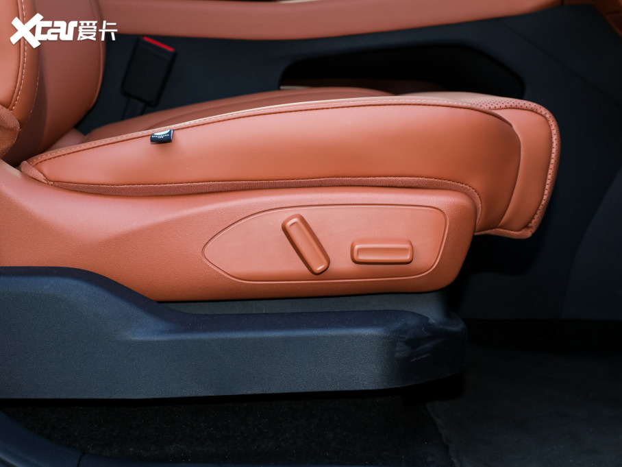 2024������C16 ���� 200���{��