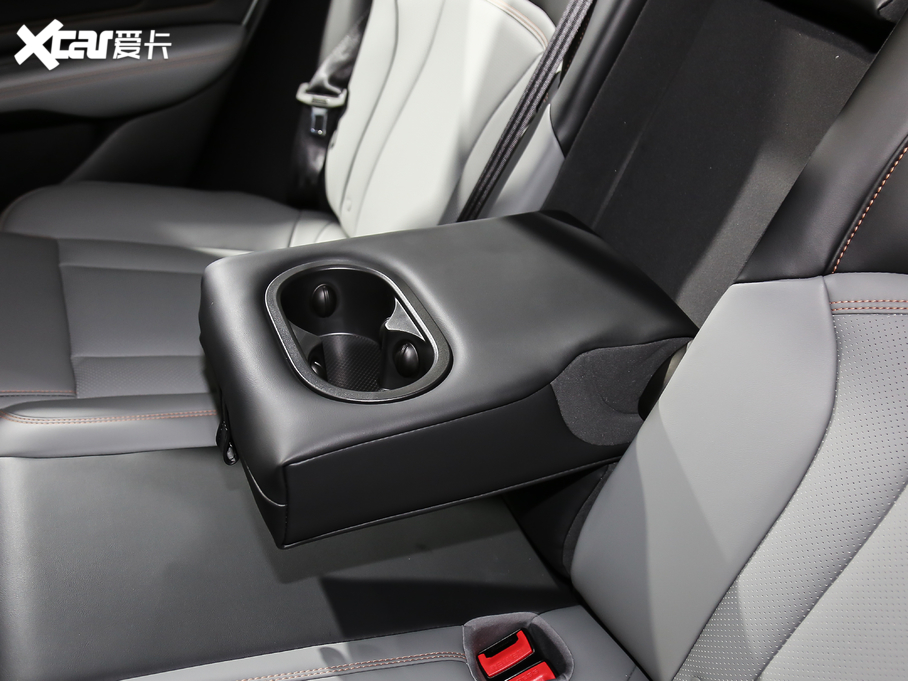 2020A(y)ion V(V) 70 {