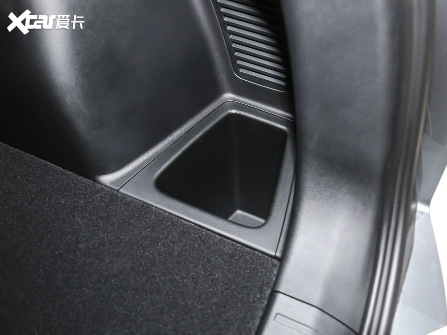 2020A(y)ion V(V) 70 {