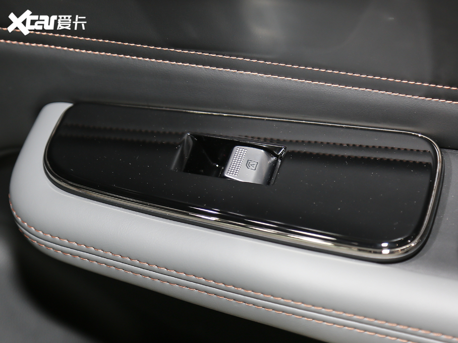 2020A(y)ion V(V) 70 {