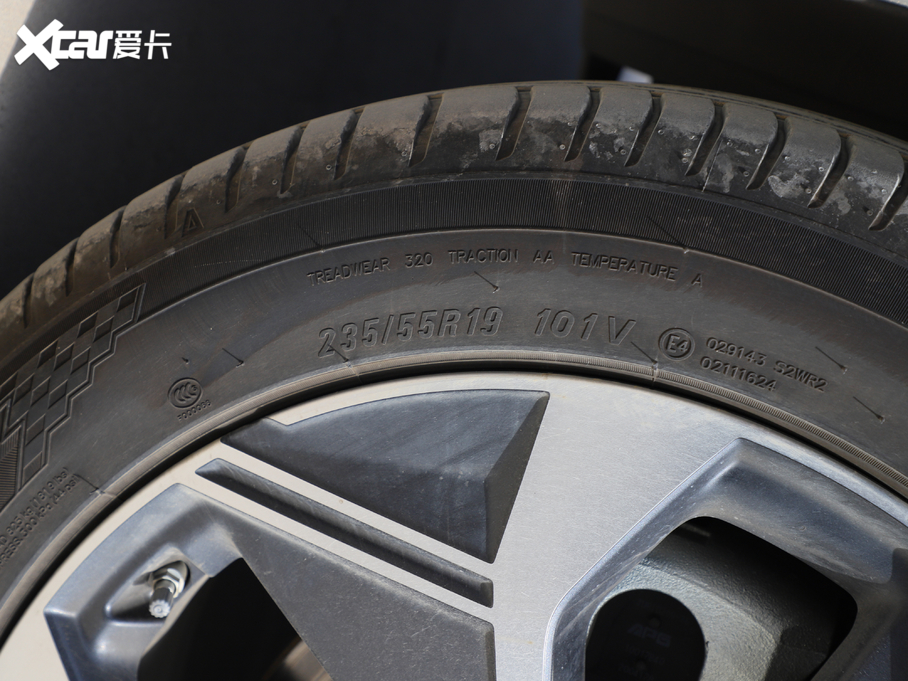 2020A(y)ion V(V) 70 {