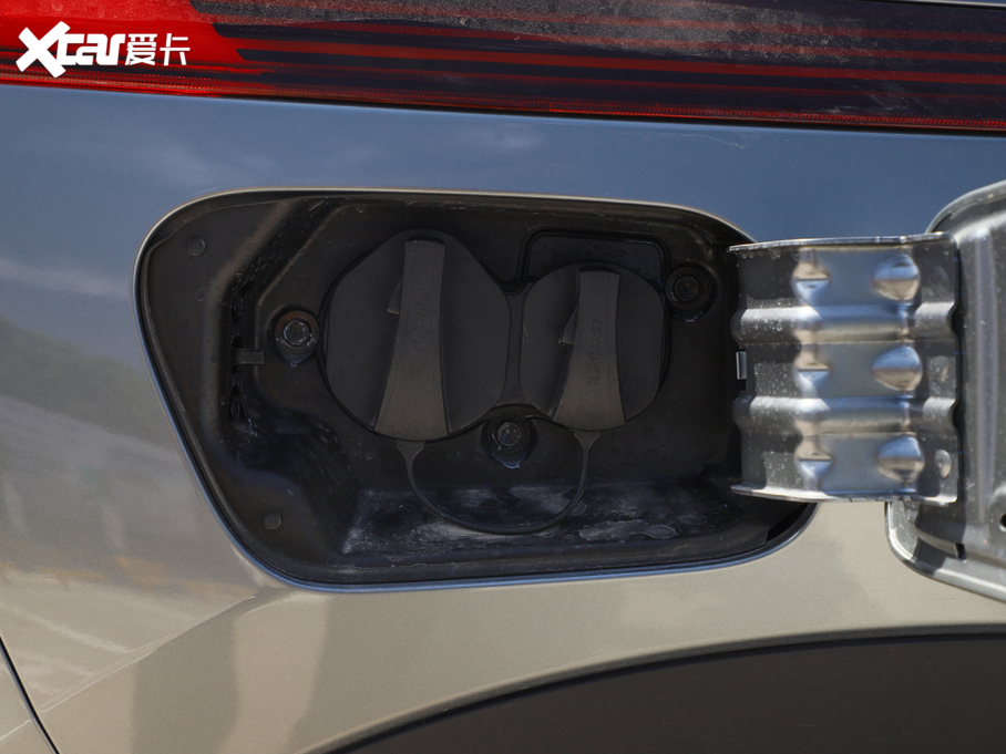 2020A(y)ion V(V) 70 {