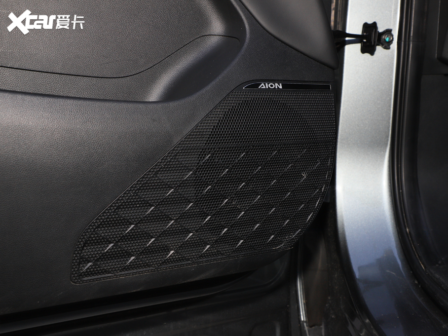 2020A(y)ion V(V) 70 {