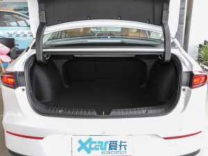 2020款魅 580 出行标准版 行李厢空间