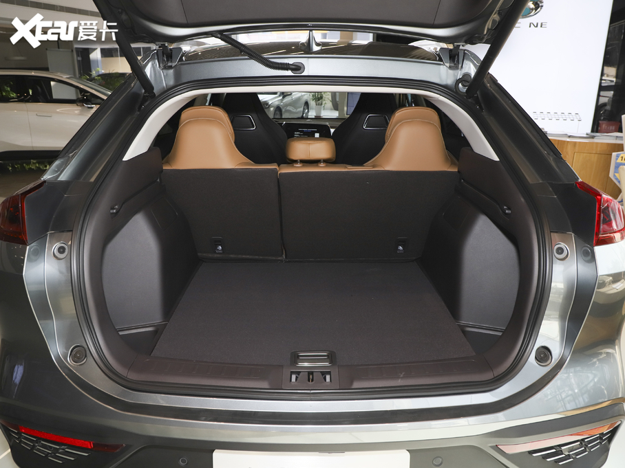 2020A(y)ion LX(LX) 70 I(lng)