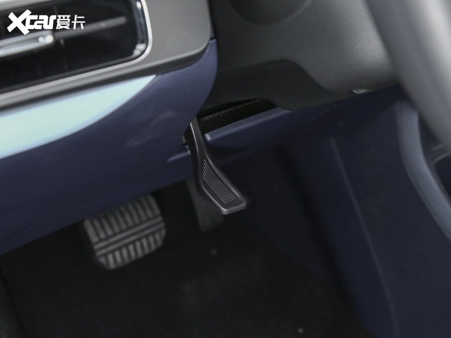 2021A(y)ION Y Plus 70 I(lng)