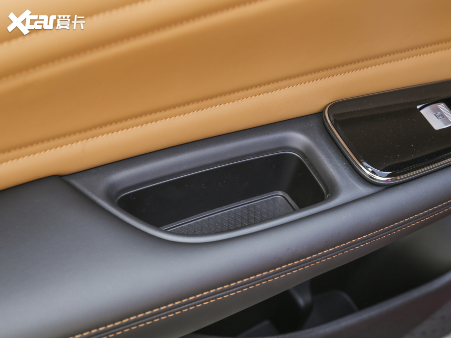 2021A(y)ion V(V) M 70 Ƽ