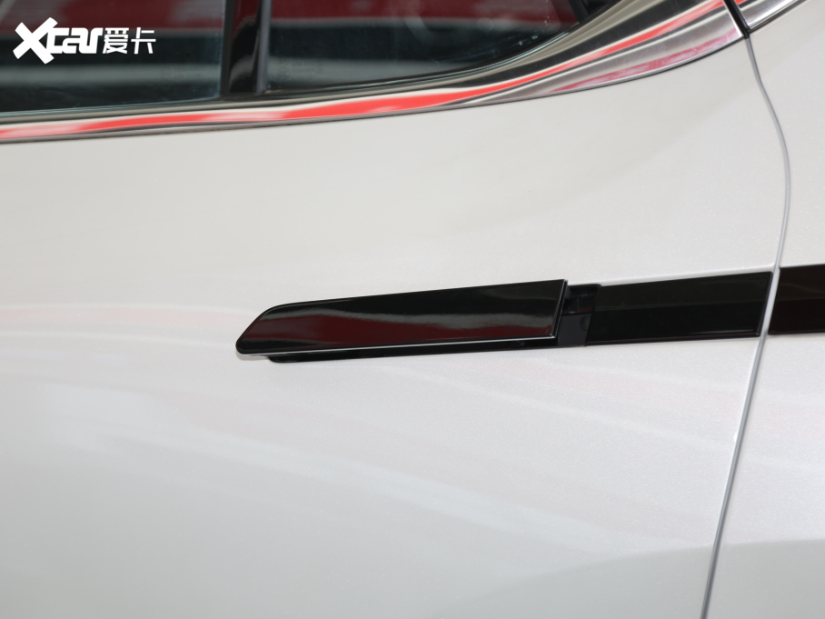 2021A(y)ion V(V) M 70 I(lng)