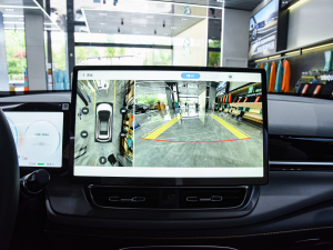 2021Plus 70  Ԫ п؅^