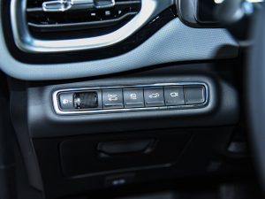 2021Plus 70  Ԫ п؅^