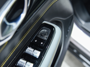 2021Plus 70  Ԫ п؅^