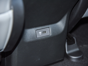 2021Plus 70  Ԫ п؅^