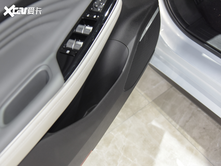 2021A(y)ion S(S) Plus 80 Lm(x)