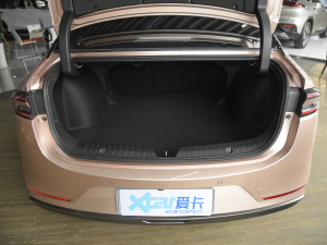 2021款Plus 80 科技版 行李厢空间