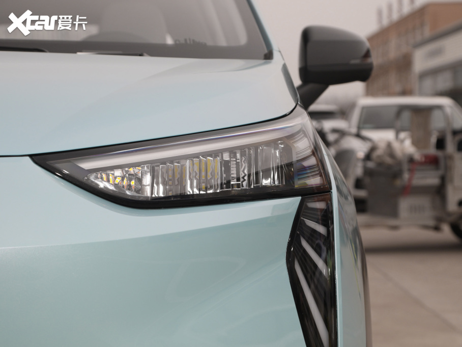 2022AION Y Plus 70 { F