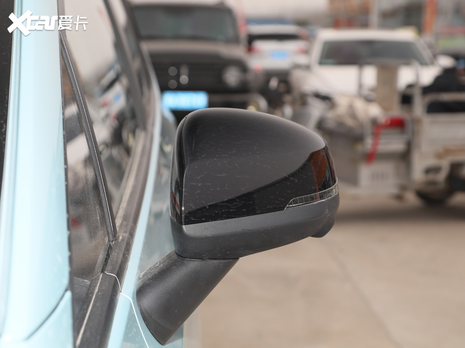 2022AION Y Plus 70 { F