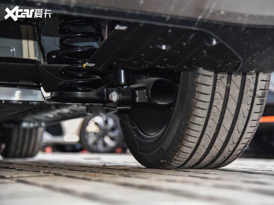 2022A(y)ION Y Plus 70 I(lng) F