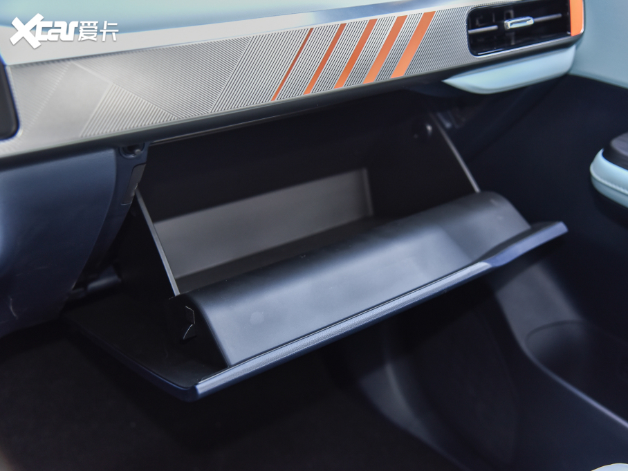 2022A(y)ION Y Plus 70 I(lng) F