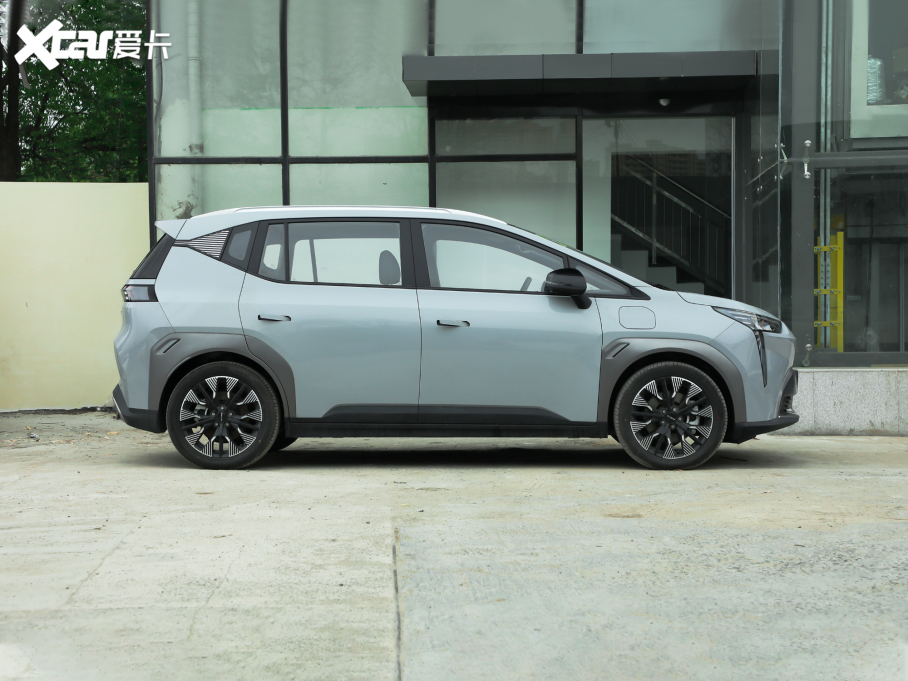 2022AION Y Plus 70 Ƽ Ԫ