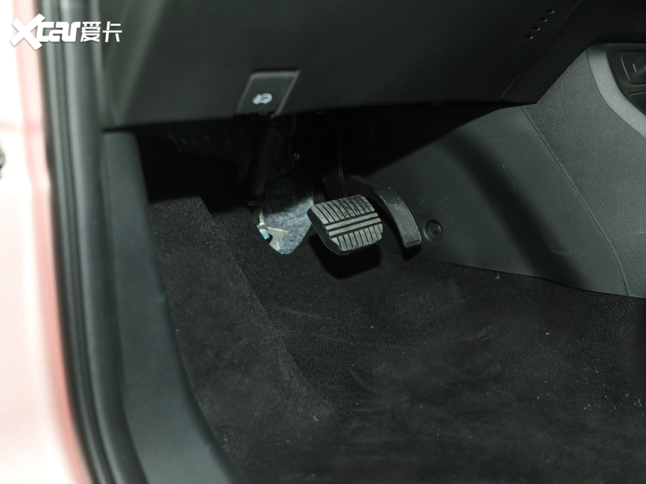 2022AION Y Plus 70 Ƽ Ԫ