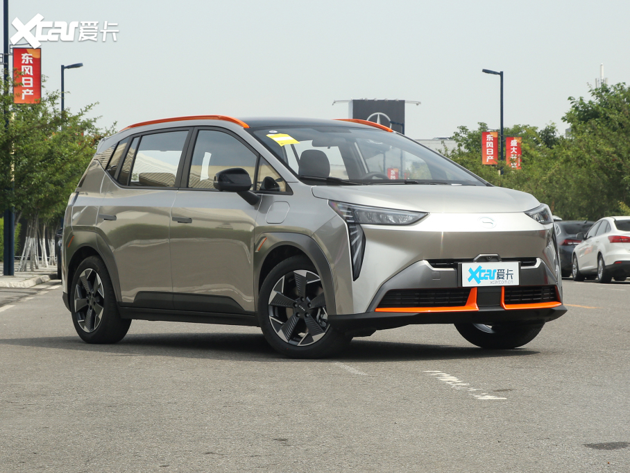 2022AION Y Plus 70 { Ԫ