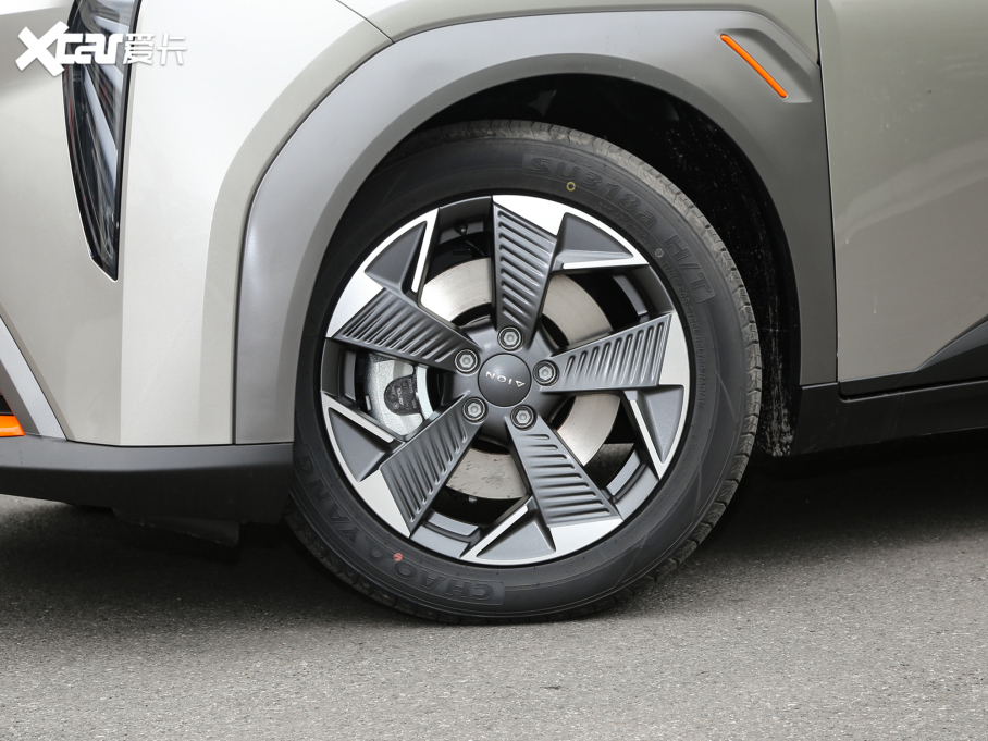 2022AION Y Plus 70 { Ԫ