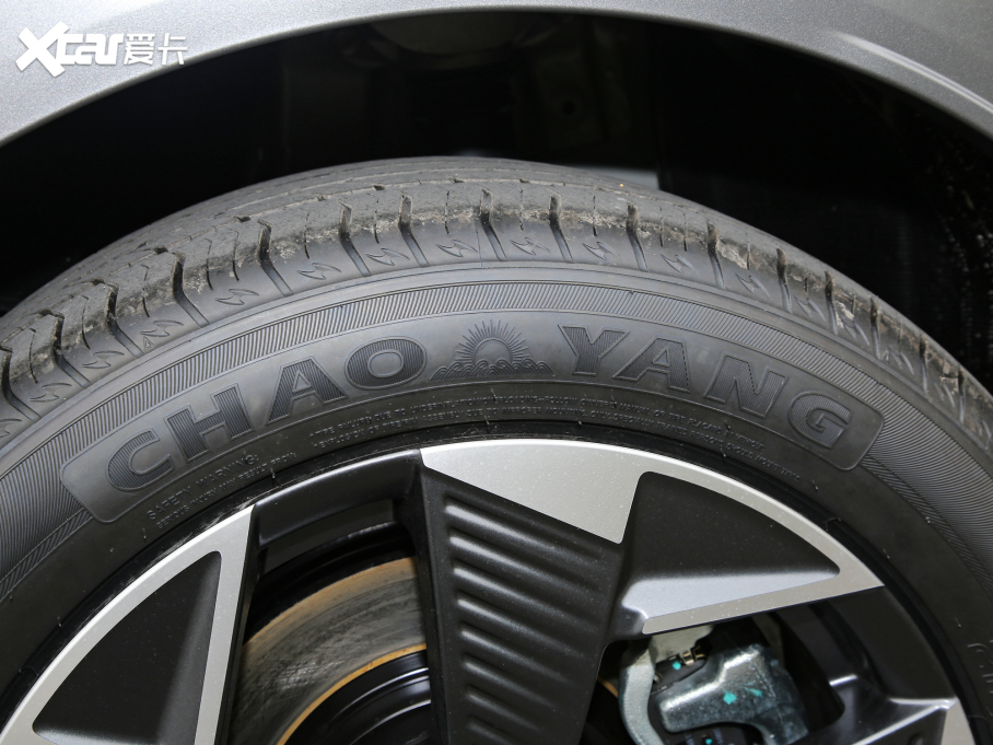 2022AION Y Plus 70 { Ԫ