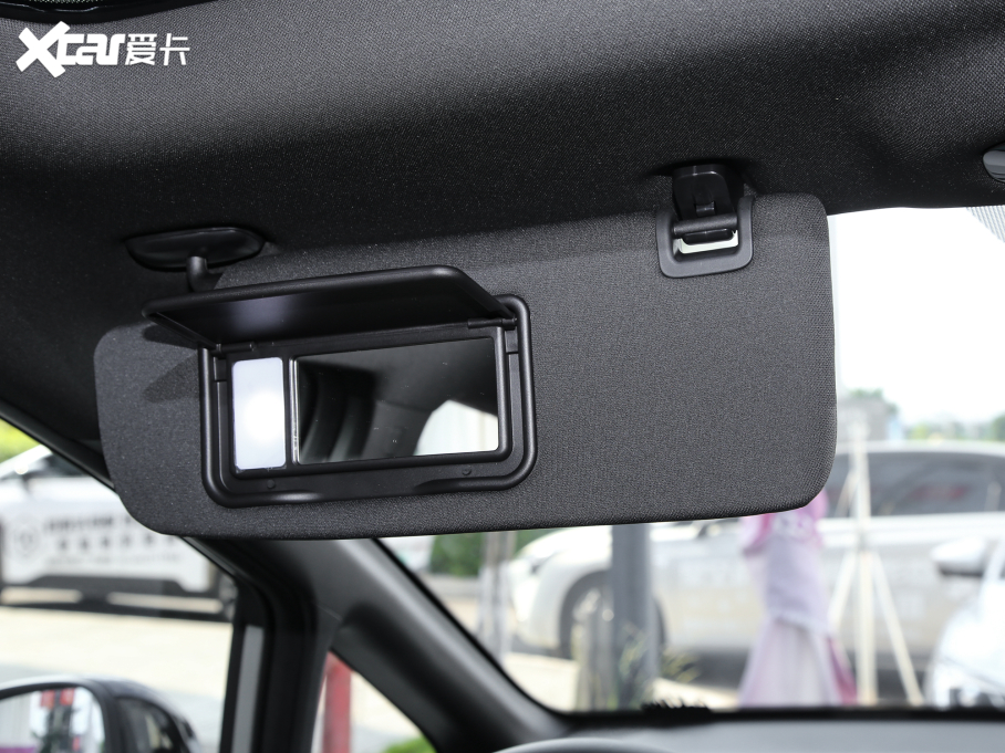 2022AION Y Plus 70 { Ԫ