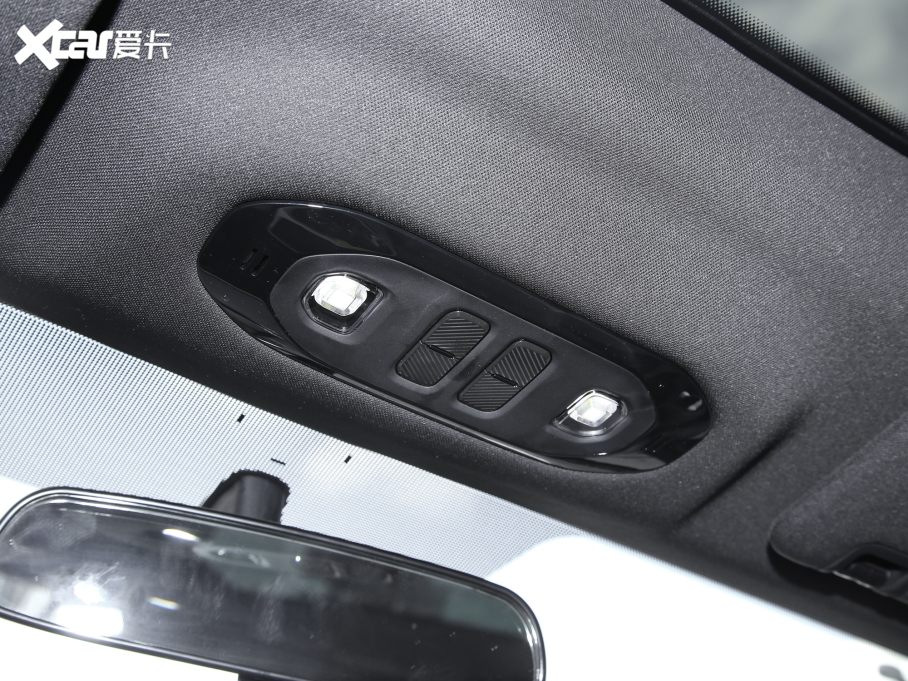 2022AION Y Plus 70 { Ԫ