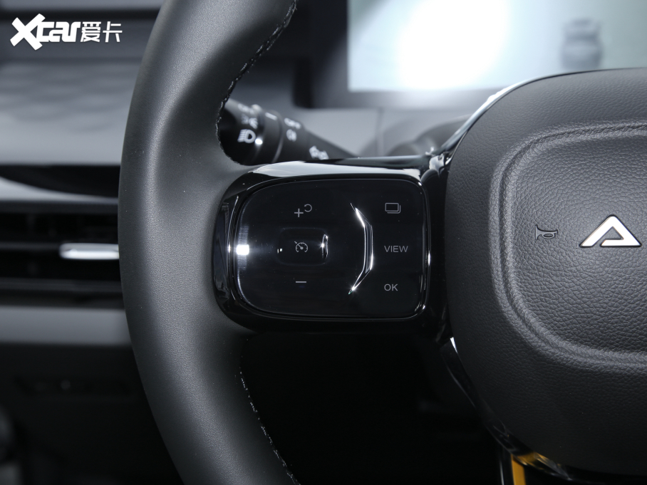 2022AION Y Plus 70 { Ԫ