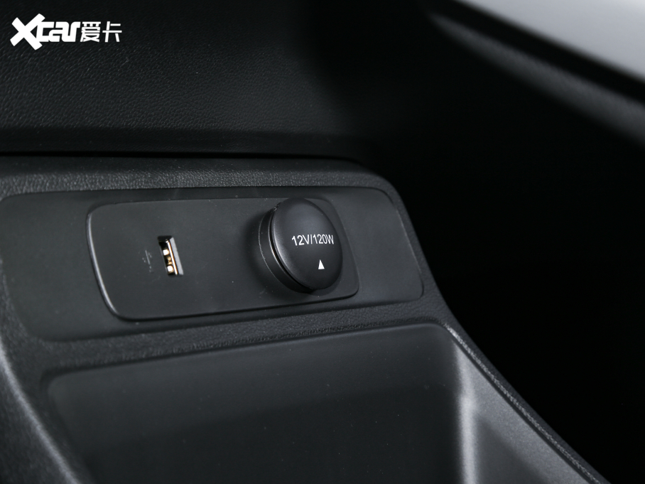 2022AION Y Plus 70 { Ԫ