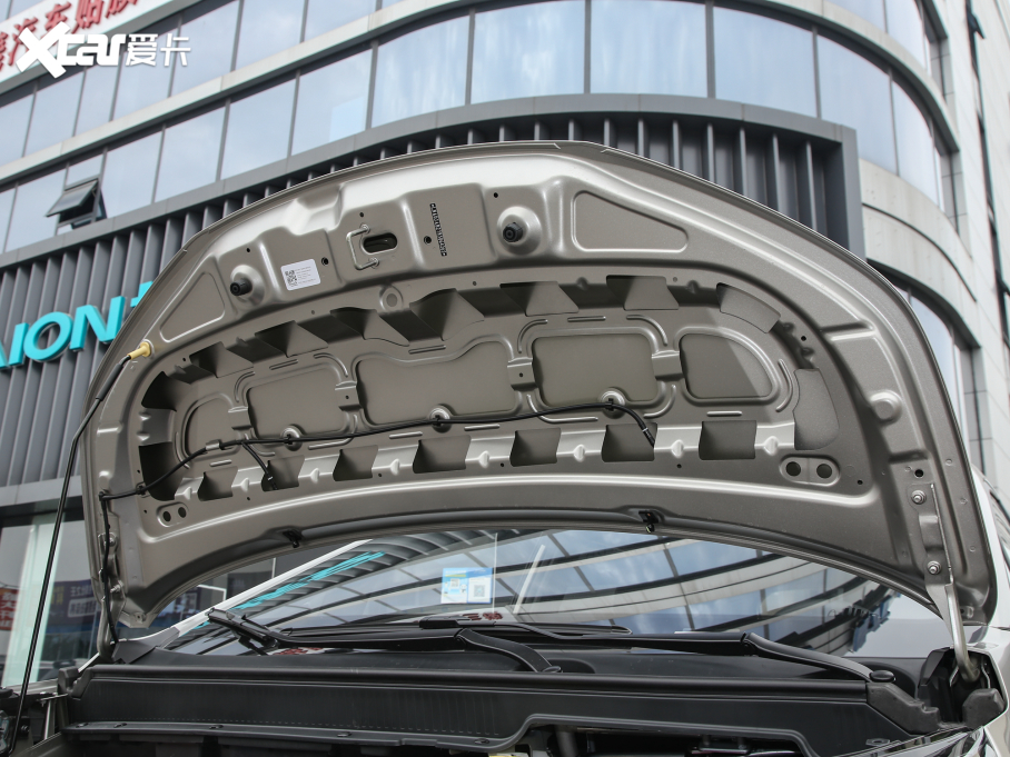 2022AION Y Plus 70 { Ԫ