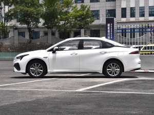 2022款魅 580 Pio 正侧（左）