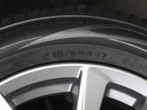 2022款炫 580 Pio 59.4kWh 轮胎尺寸