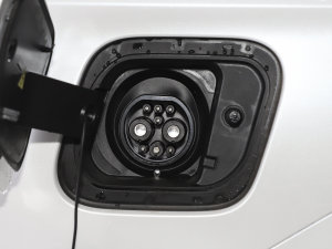 2022 580 Pio 59.4kWh ^