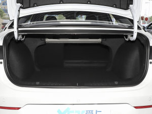 2022 580 Pio 59.4kWh g