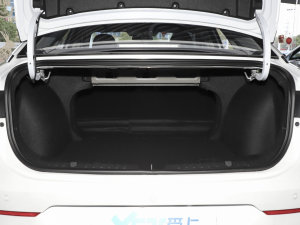 2022 580 Pio 59.4kWh g