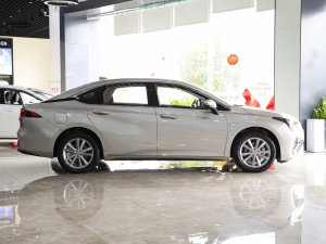 2022款魅 580 正侧（右）