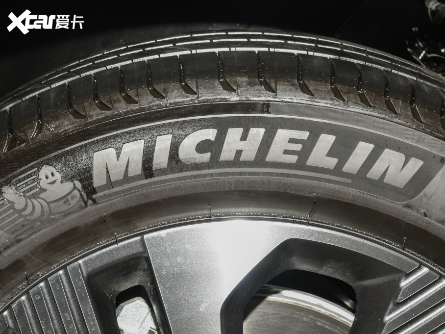 2022A(y)ion LX(LX) PLUS 80 