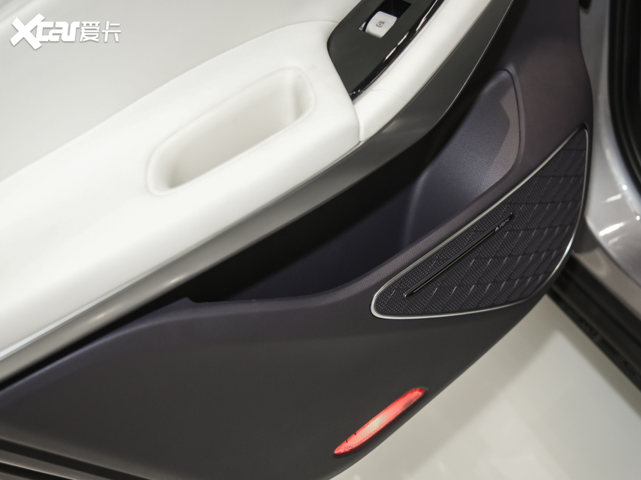 2022A(y)ion LX(LX) PLUS 80 