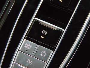 2022PLUS 80D Ş v܇Ƅ