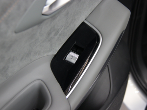 2022PLUS 80D Ş ܇ƅ^(q)