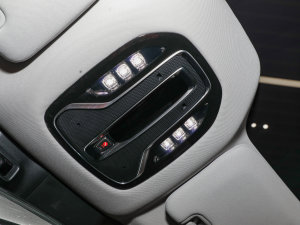 2023Plus 80 Ƽ Ԫ п؅^