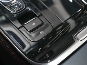 2023Plus 80 Ƽ Ԫ п؅^