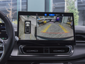 2023Plus 70  Ԫ п؅^