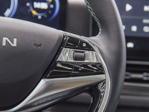 2023Plus 70  Ԫ п؅^