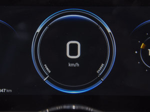 2023Plus 70  Ԫ п؅^