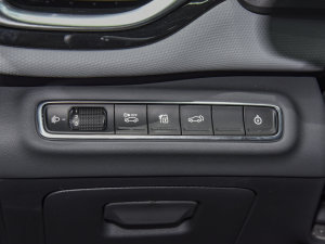 2023Plus 70  Ԫ п؅^