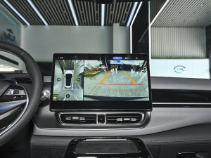 2023Plus 70  Ԫ п؅^