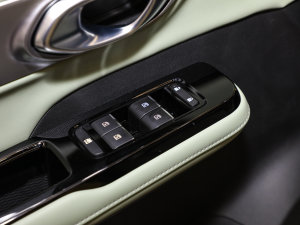 2022Plus 80 { п؅^(q)